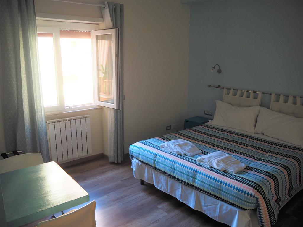 Bed And Breakfast New Morning Holiday ローマ エクステリア 写真